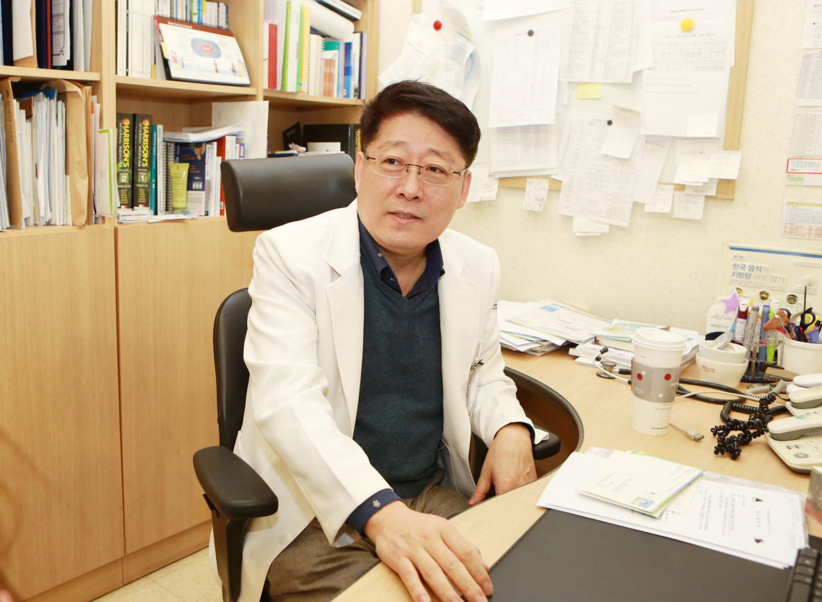 정승필 교수