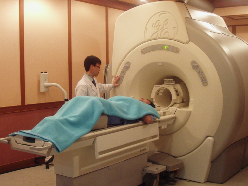 MRI 검사 1만례 돌파 - 크기변환_mri1 이미지